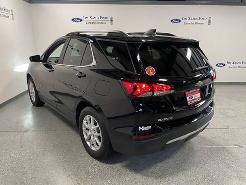 Used 2023 Chevrolet Equinox LT image 4