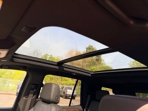 Used 2021 Chevrolet Tahoe LT AWD/4WD image 19