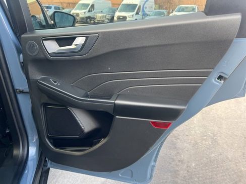 Used 2024 Ford Escape ST-Line Select w/ Tech Pack #2 image 13