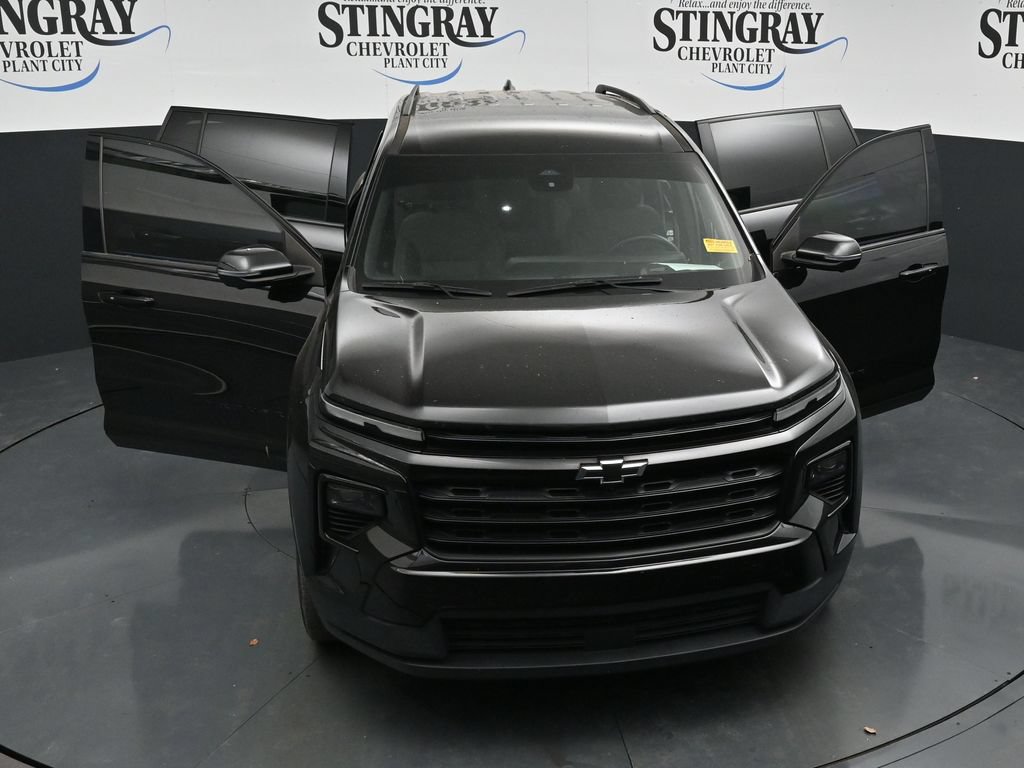 Used 2024 Chevrolet Traverse LT w/ Midnight/Sport Edition FWD image 34
