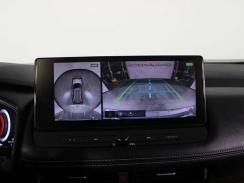 Certified 2024 Nissan Rogue Platinum FWD image 29