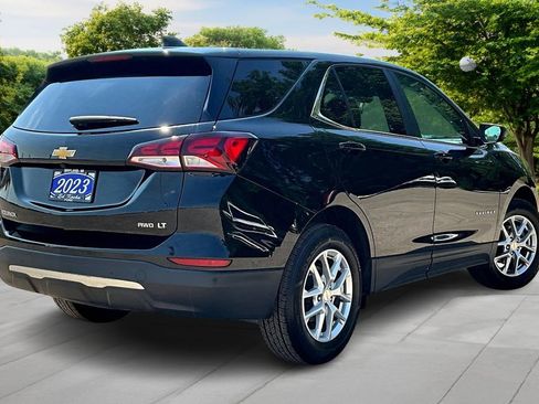 Used 2023 Chevrolet Equinox LT w/ Driver Convenience Package image 12