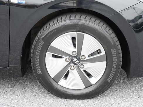 Used 2020 Hyundai Ioniq Blue FWD image 13