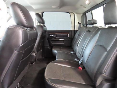 Used 2015 RAM 1500 Laramie w/ Convenience Group image 30