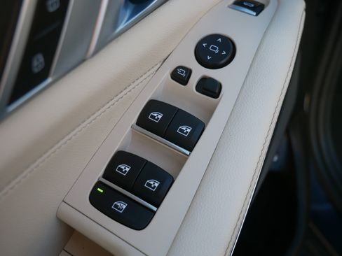 Used 2021 BMW X5 xDrive45e w/ Executive Package image 22