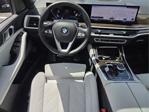 Certified 2024 BMW X5 xDrive40i w/ Premium Package AWD/4WD image 13