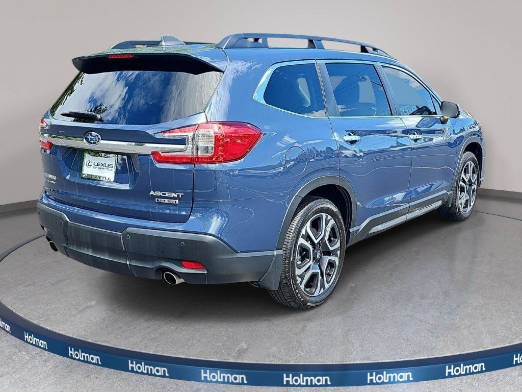 Used 2023 Subaru Ascent Touring AWD/4WD image 7
