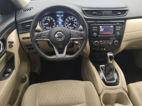 Used 2017 Nissan Rogue S image 22