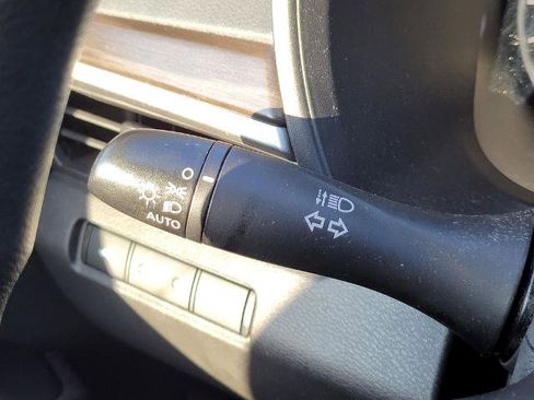 Used 2024 Nissan Altima 2.5 SV image 25