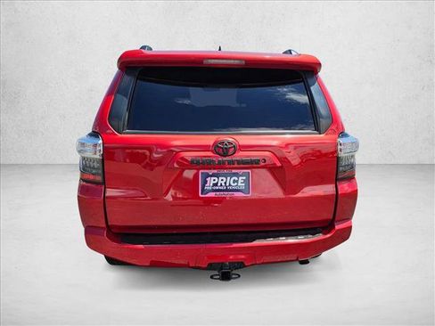 Used 2014 Toyota 4Runner SR5 AWD/4WD image 7