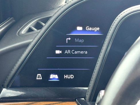 Used 2024 Cadillac Escalade ESV Sport Platinum w/ LPO, ONYX Package image 33