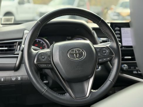 Used 2023 Toyota Camry SE image 15