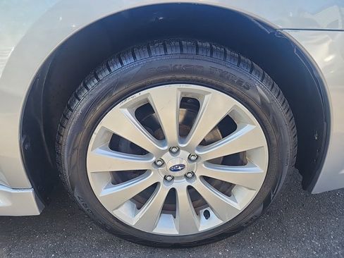 Used 2012 Subaru Legacy 2.5i Limited AWD/4WD image 14
