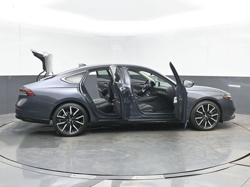 Used 2023 Honda Accord Touring image 52