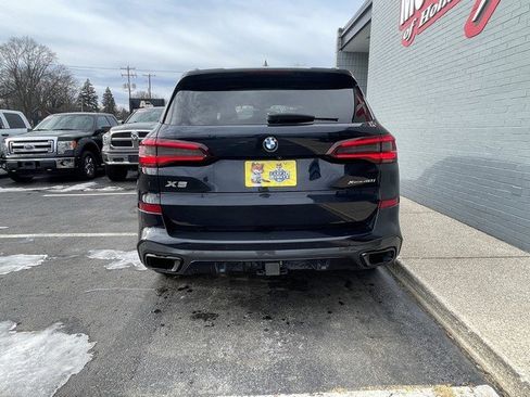 Used 2021 BMW X5 xDrive40i w/ M Sport Package image 6