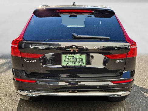 Certified 2023 Volvo XC60 B5 Plus w/ Climate Package AWD/4WD image 4