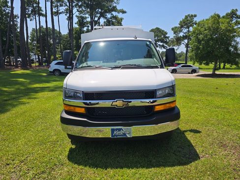 New 2025 Chevrolet Express 3500 w/ Power Convenience Package RWD image 8