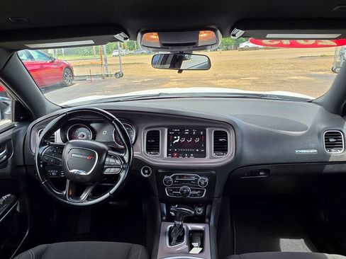 Used 2023 Dodge Charger SXT RWD image 19