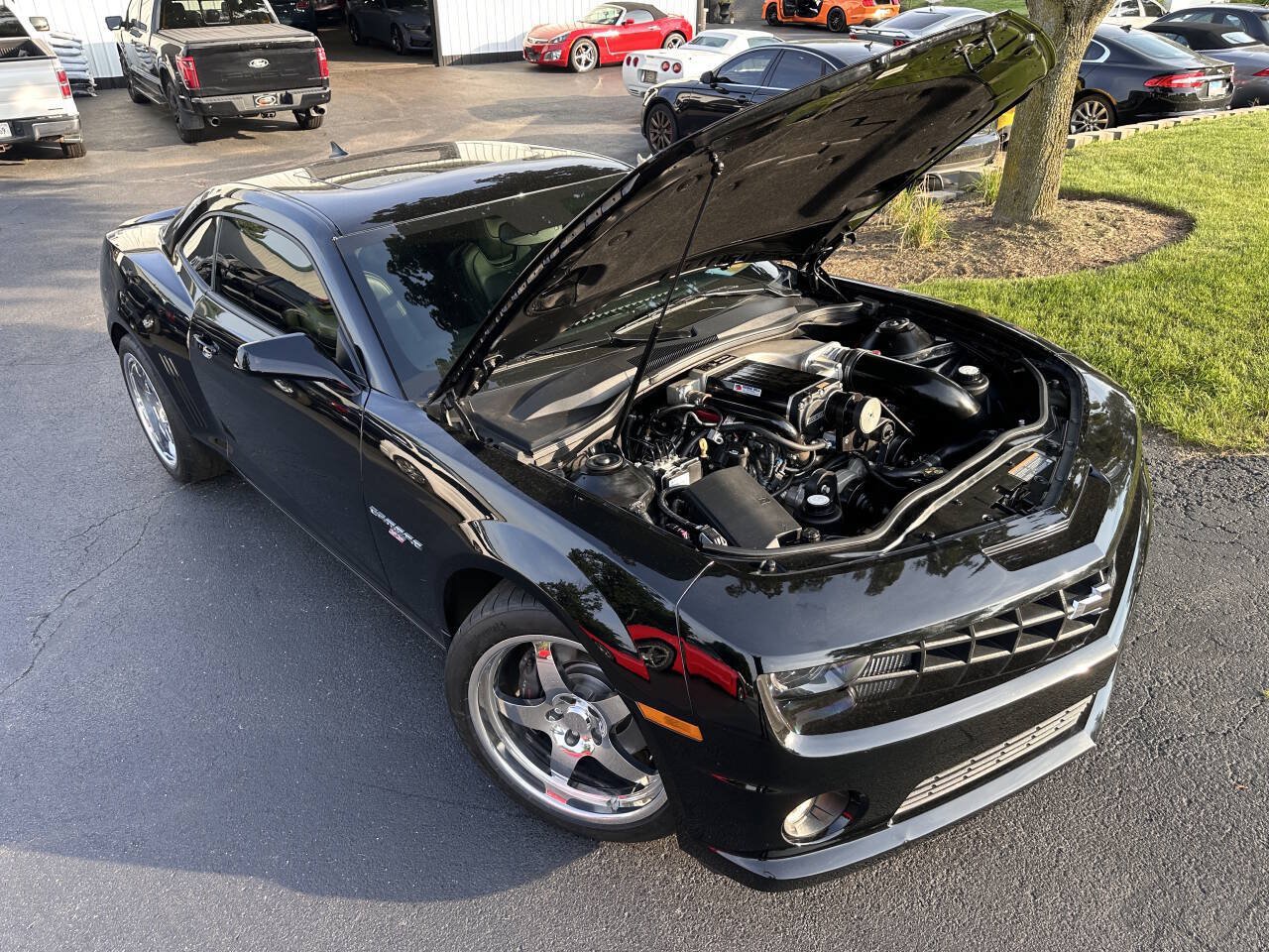 Used 2010 Chevrolet Camaro SS w/ RS Package RWD image 1