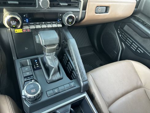 Used 2026 Toyota 4Runner Limited AWD/4WD image 19