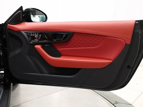 Used 2023 Jaguar F-TYPE R image 48