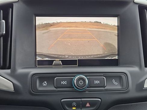 Used 2024 GMC Terrain SLE image 18