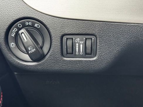 Certified 2020 Dodge Grand Caravan GT FWD image 25