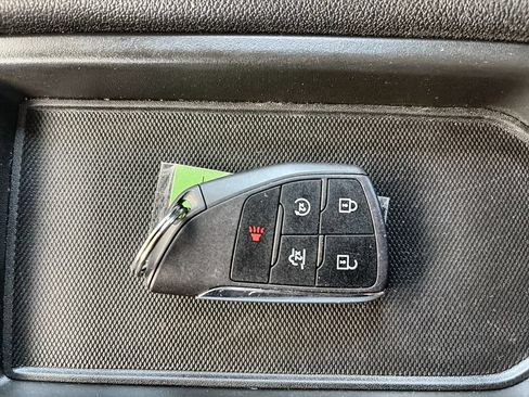 Certified 2025 Chevrolet Tahoe LS RWD image 36