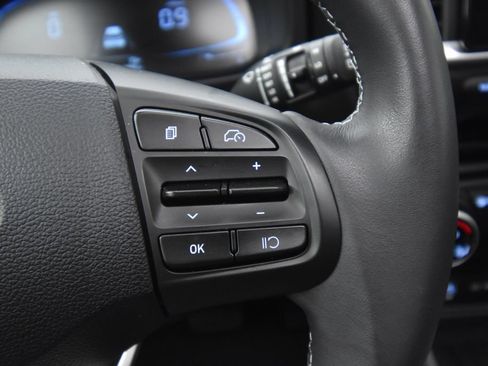 Used 2026 Hyundai Venue SEL FWD image 36