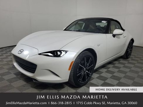 New 2026 MAZDA MX-5 Miata Grand Touring RWD image 1