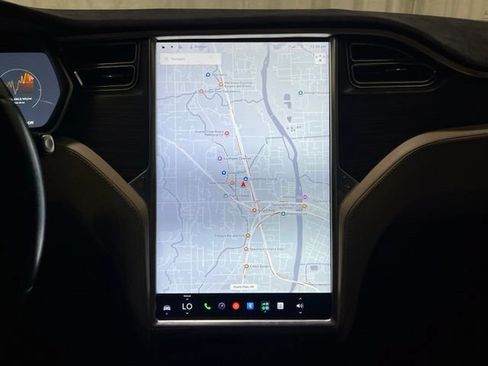 Used 2015 Tesla Model S 70 RWD image 18