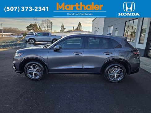 Used 2024 Honda HR-V EX-L image 2