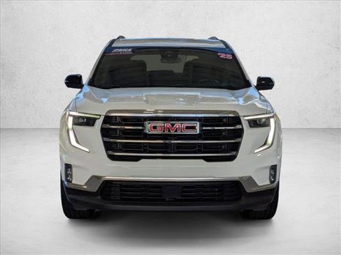 Used 2024 GMC Acadia Elevation image 2