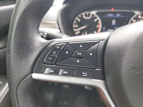 Used 2024 Nissan Altima 2.5 SV FWD image 28