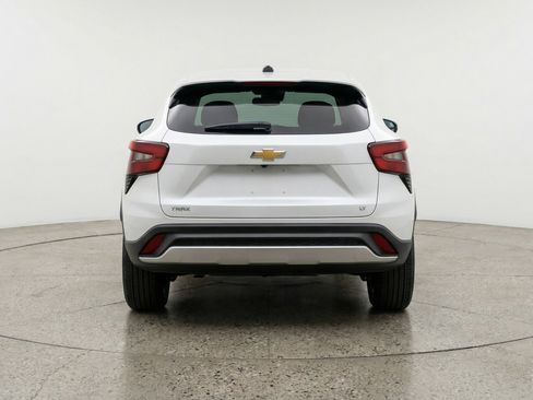 Used 2025 Chevrolet Trax LT w/ LT Convenience Package FWD image 7