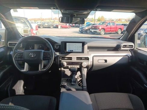 Used 2025 Toyota 4Runner SR5 image 14