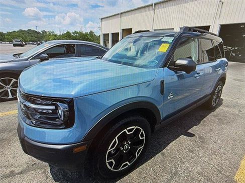 Certified 2025 Ford Bronco Sport Outer Banks w/ Outer Banks Tech Package+ AWD/4WD image 1