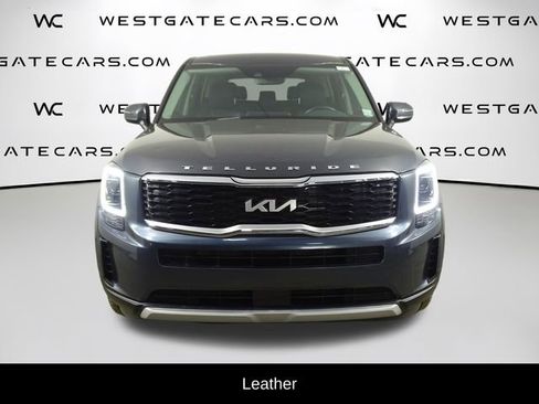 Used 2022 Kia Telluride LX image 4