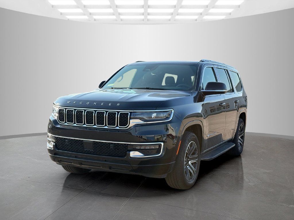Used 2025 Jeep Wagoneer 4WD w/ Premium Group I image 8