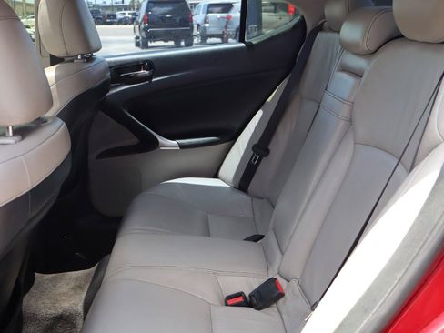 Used 2010 Lexus IS 250 RWD image 18