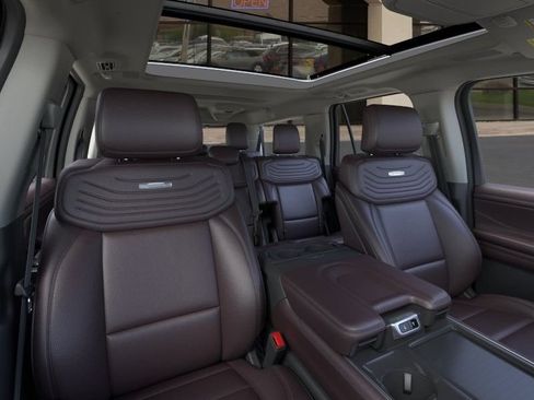 New 2025 Ford Expedition Max Platinum w/ Platinum Ultimate Package AWD/4WD image 31