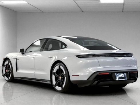 New 2025 Porsche Taycan GTS image 40