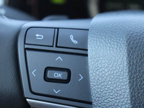 Certified 2025 Toyota Camry SE AWD/4WD image 24