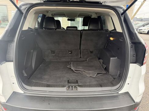 Used 2017 Ford Escape SE image 15