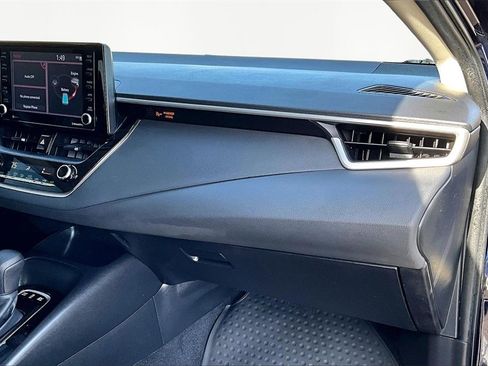 Used 2022 Toyota Corolla LE image 17