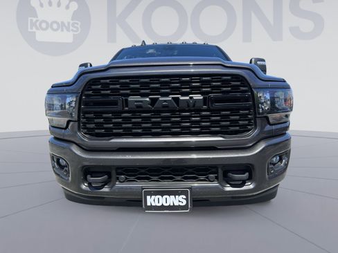 Used 2024 RAM 3500 Big Horn w/ Night Edition AWD/4WD image 11