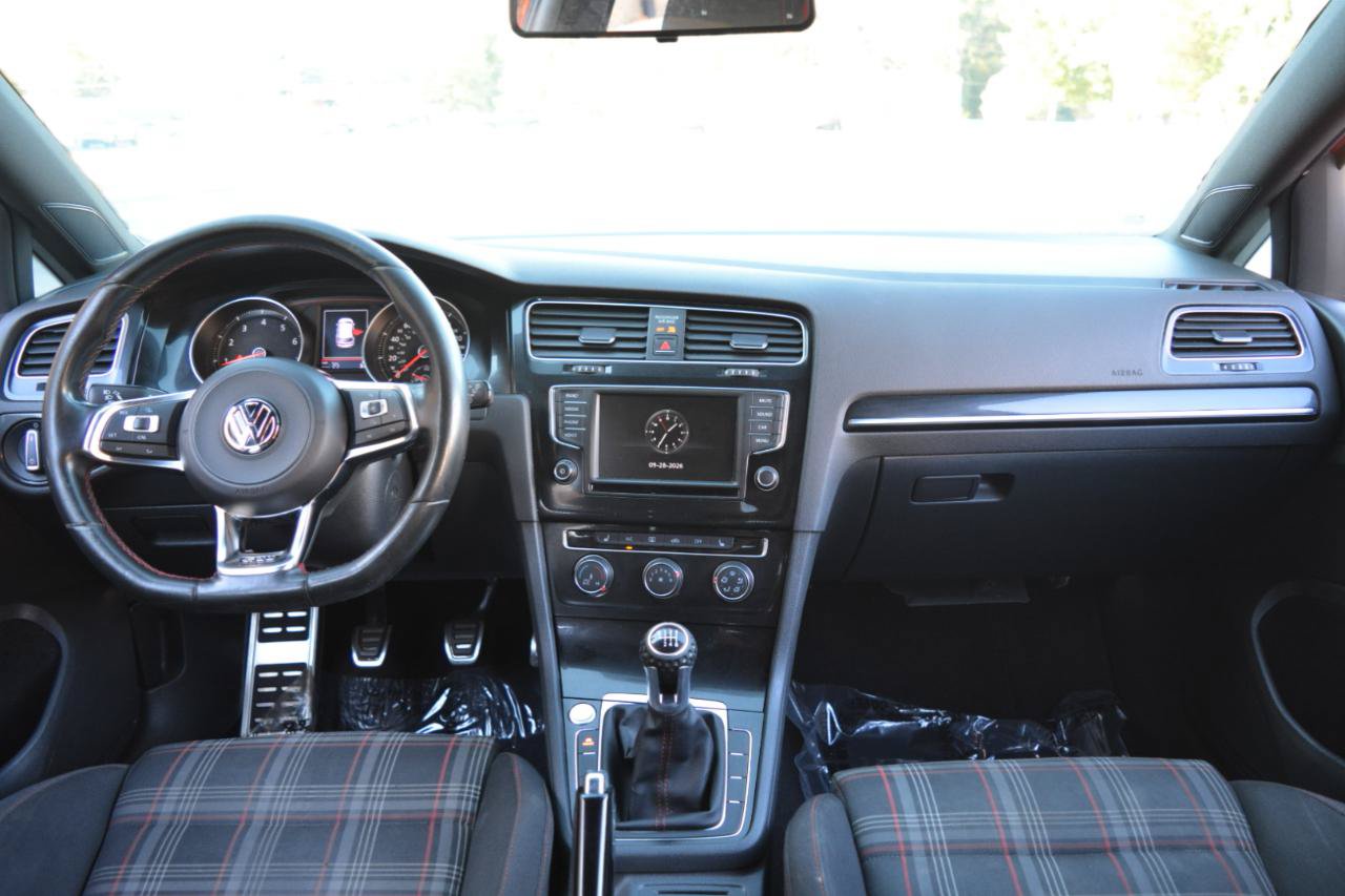 Used 2017 Volkswagen GTI Sport FWD image 18