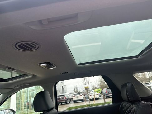 Used 2021 Hyundai Palisade Limited image 10