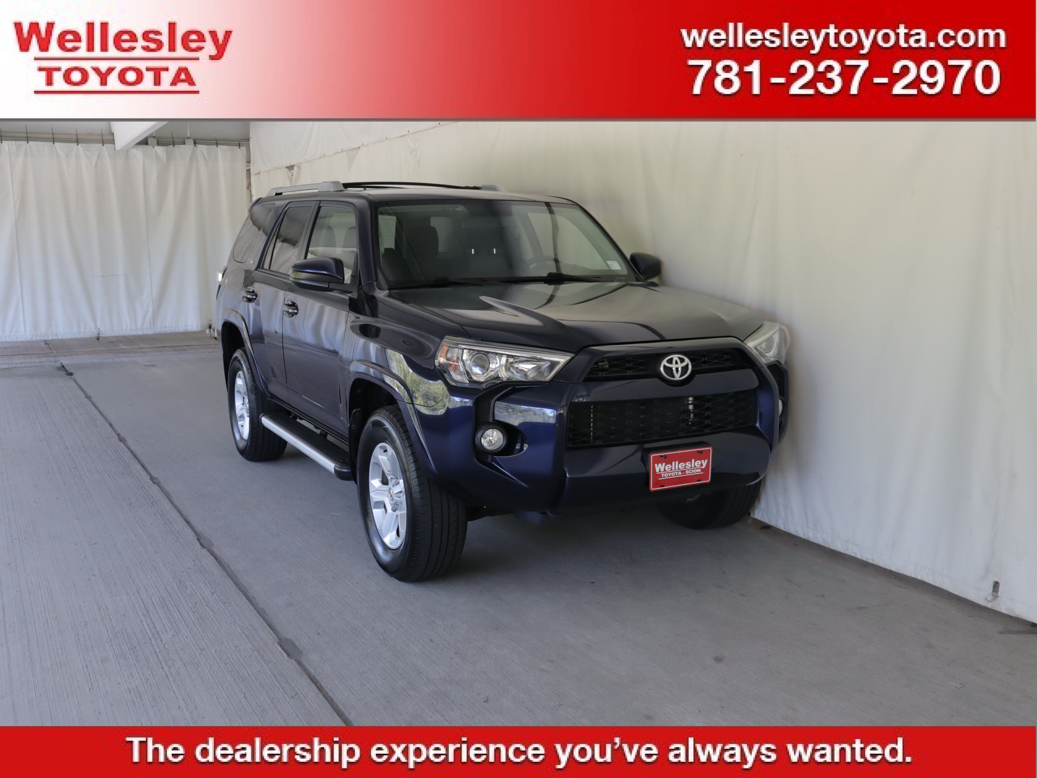 Used 2018 Toyota 4Runner SR5 AWD/4WD image 1