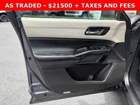 Used 2022 Nissan Pathfinder SV FWD image 12